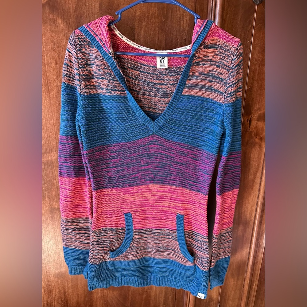 Roxy Blue Pink Purple Striped V-Neck Knit Sweater